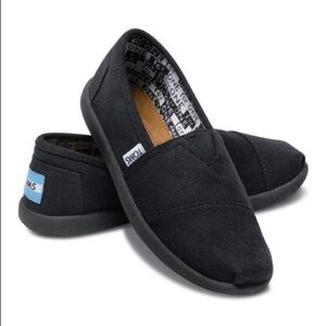 Kids Toms Unisex Black Slip On Classic Canvas 3.5 Y